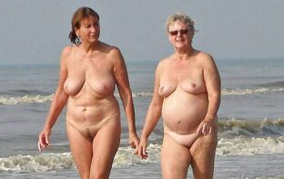 beach nude pics